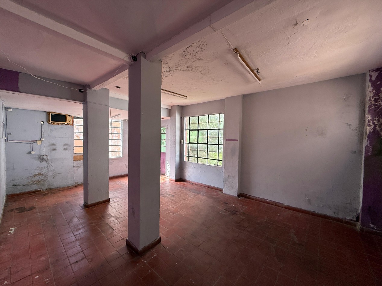 Casa en venta - Ramos Mejia centro