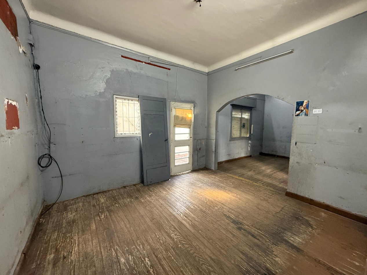 Casa en venta - Ramos Mejia centro