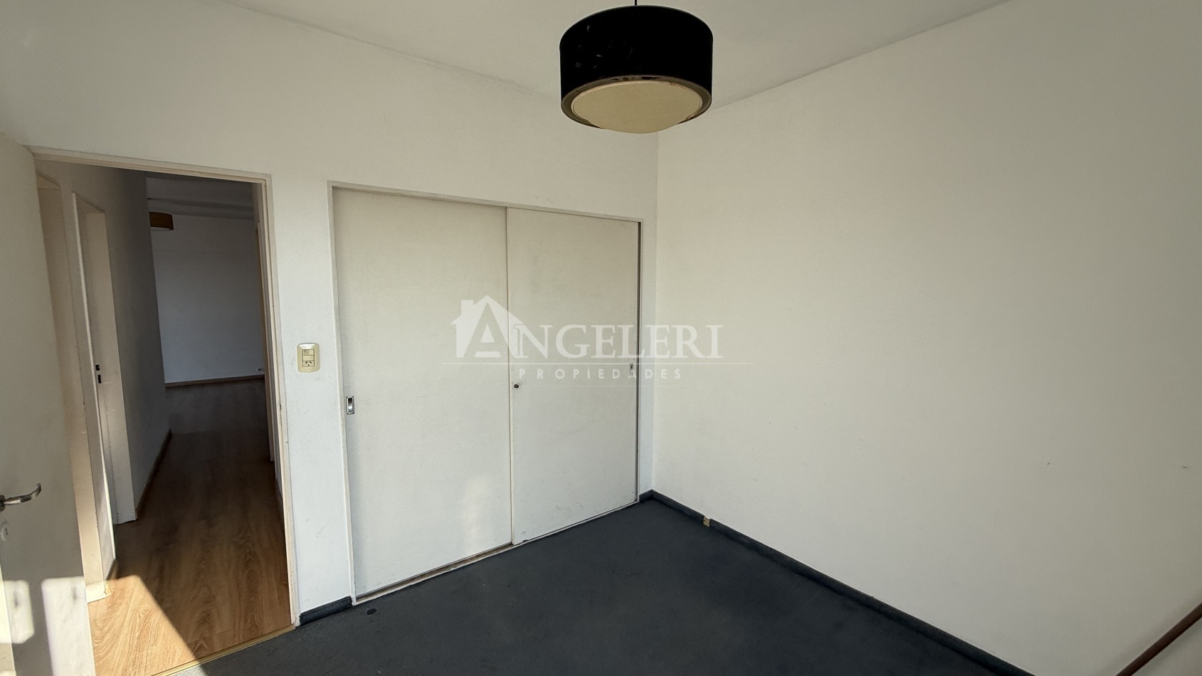 DEPARTAMENTO 4 AMBIENTES CON COCHERA
