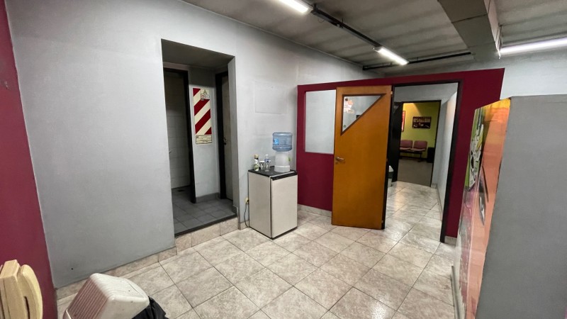 En venta | Fabrica / Edificio / fabrica con oficinas | Morón