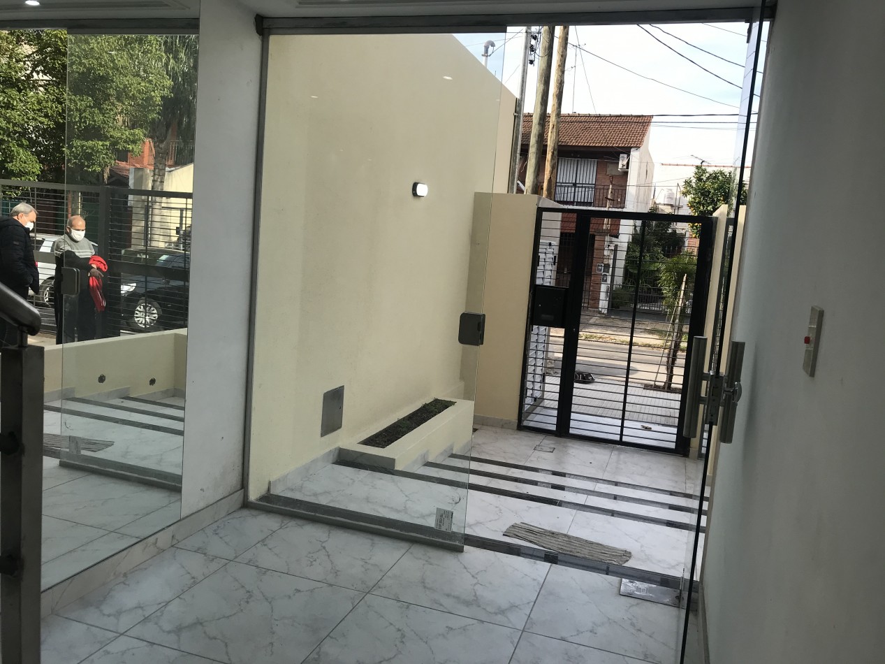 Departamento 3 ambientes con balcon en venta