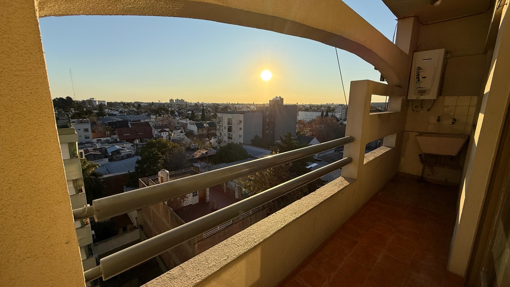 2 ambientes con balcon en Ramos Mejia