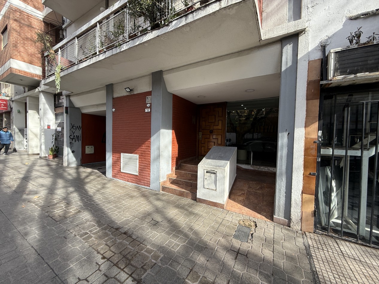 3 ambientes con balcon en venta