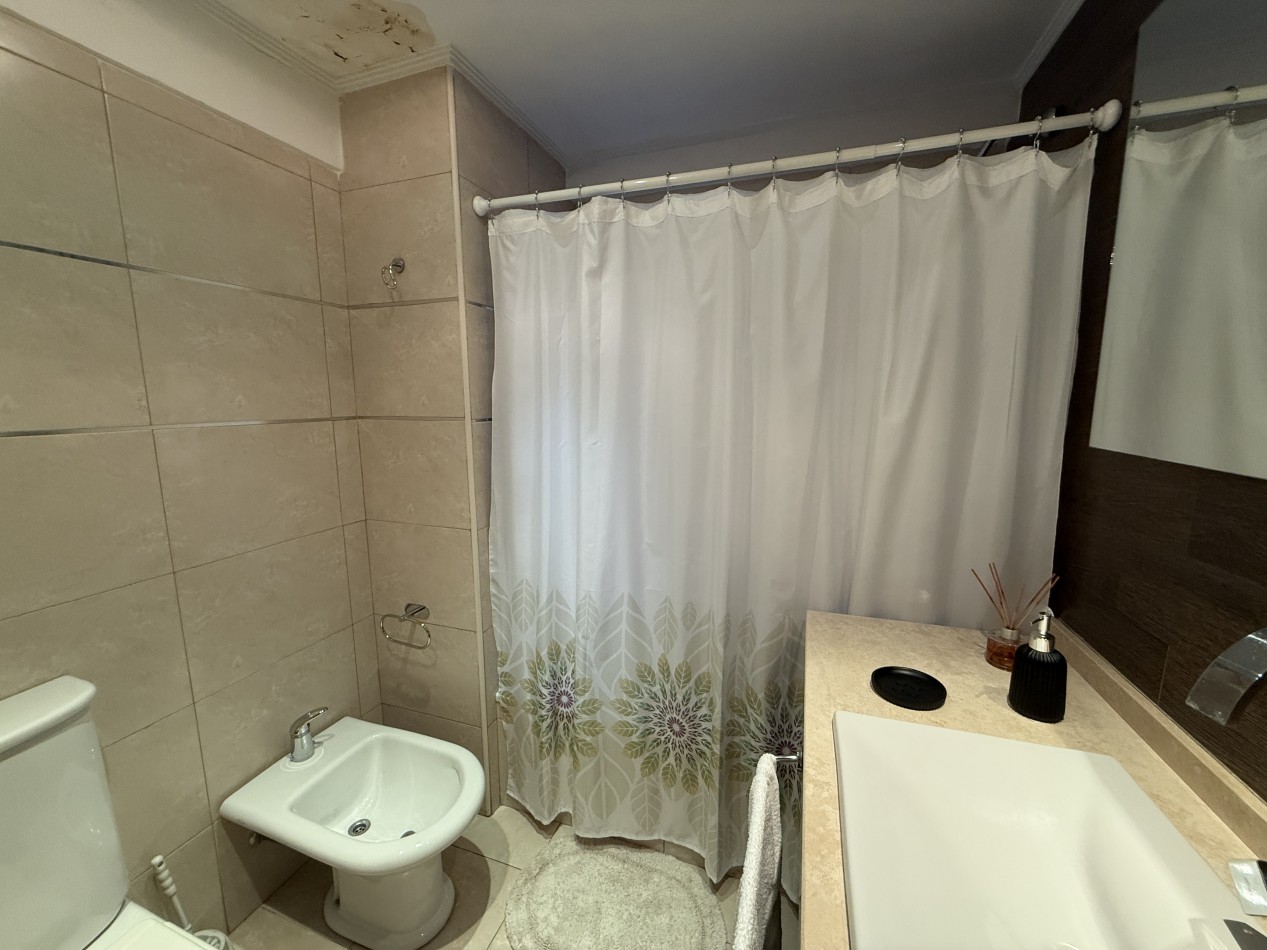 3 Ambientes con Cochera - Edificio de Categoria