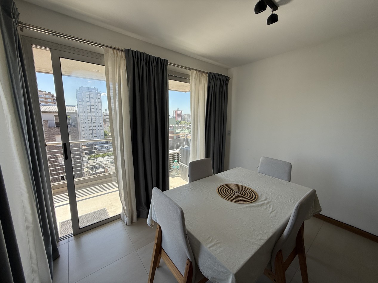 3 Ambientes con Cochera - Edificio de Categoria