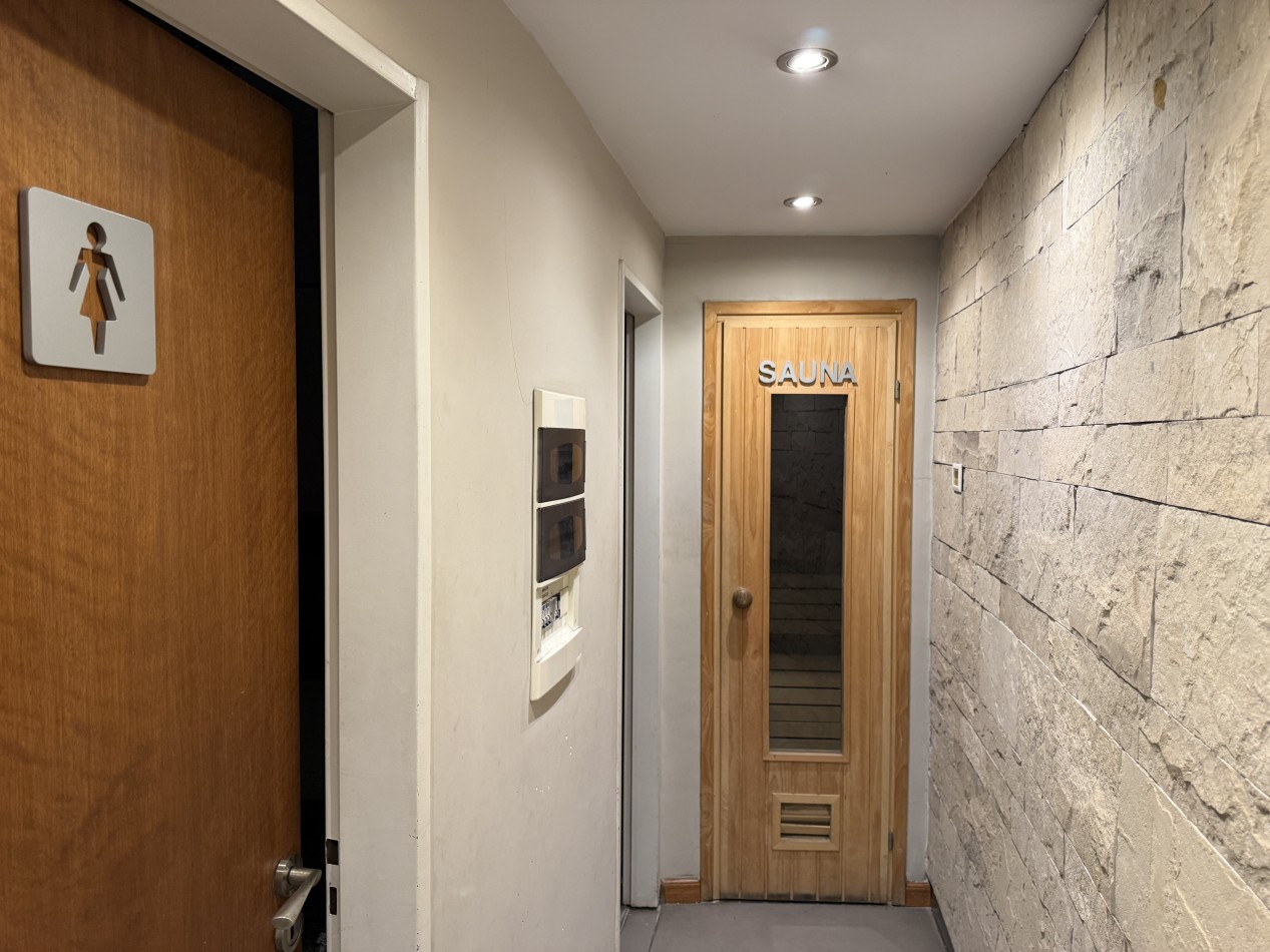 3 Ambientes con Cochera - Edificio de Categoria