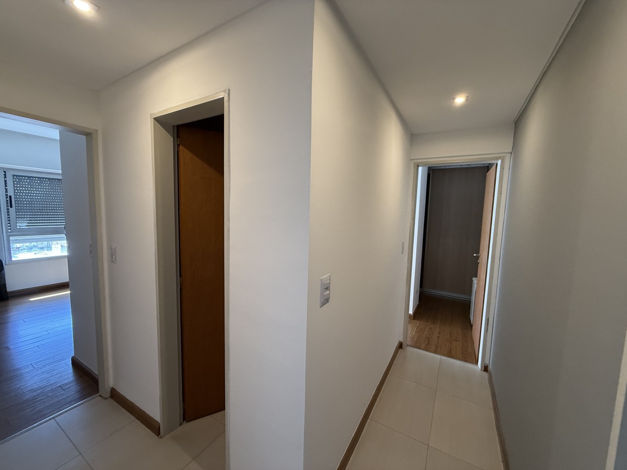 3 Ambientes con Cochera - Edificio de Categoria