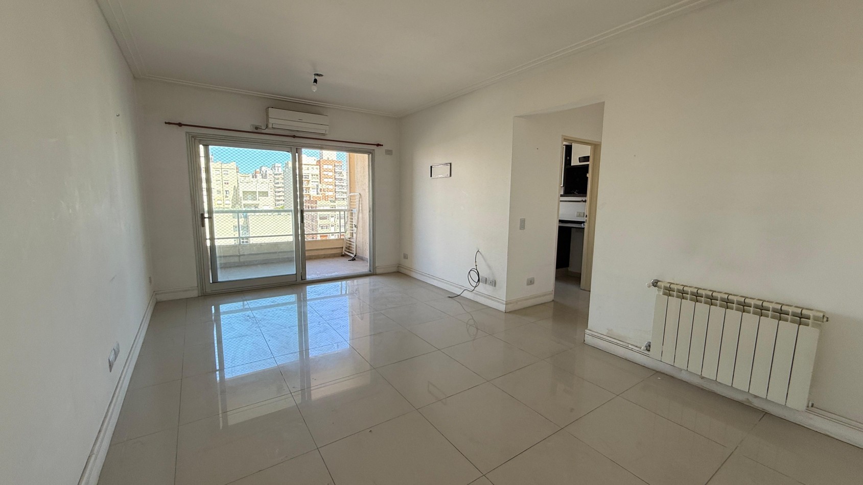 2 ambientes en venta - Torres Florencia - Ramos Meja