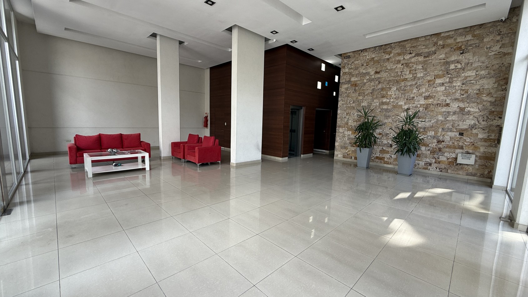 3 Ambientes de Categoria en Torre Cabral Plaza