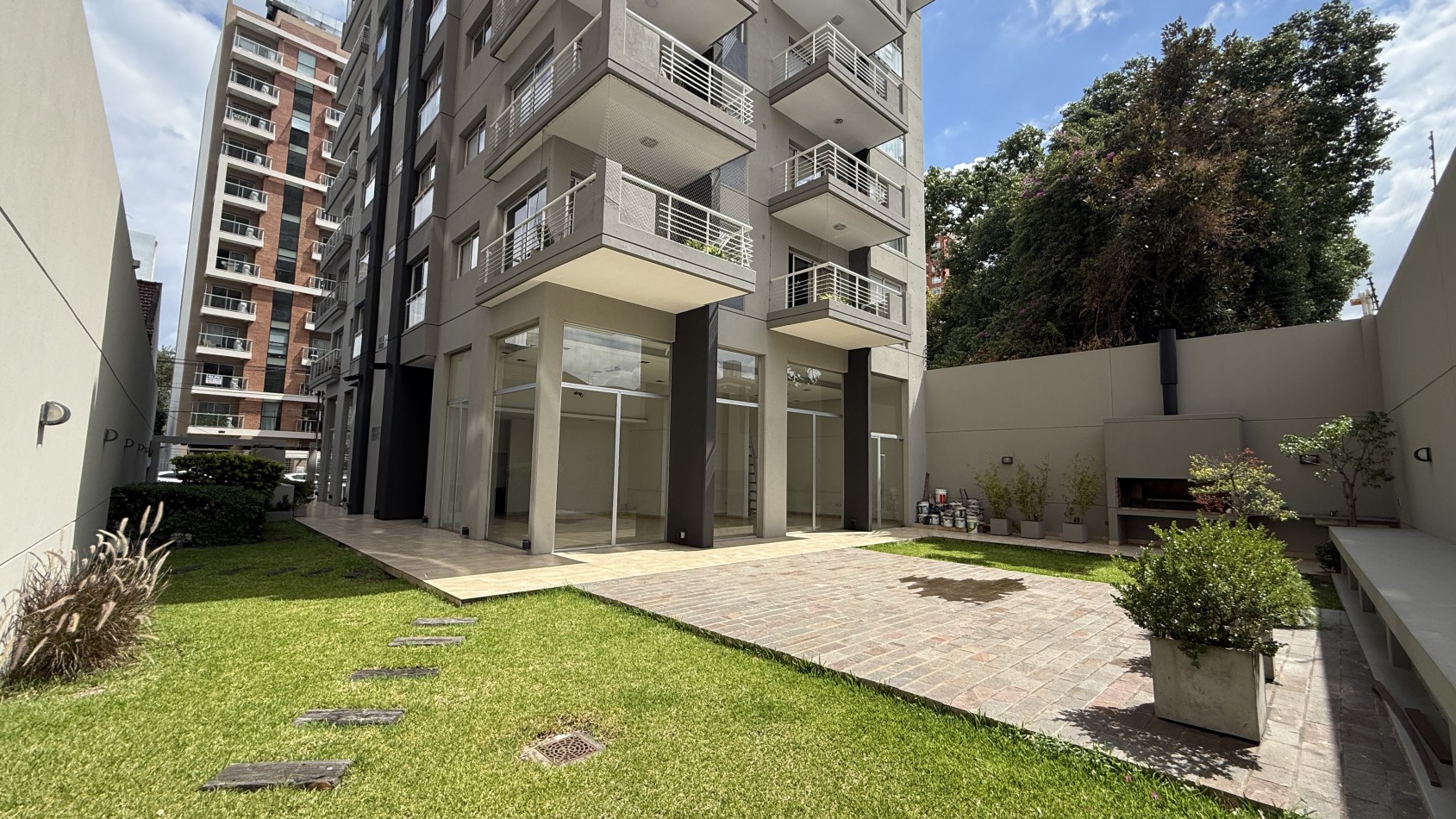 3 Ambientes de Categoria en Torre Cabral Plaza