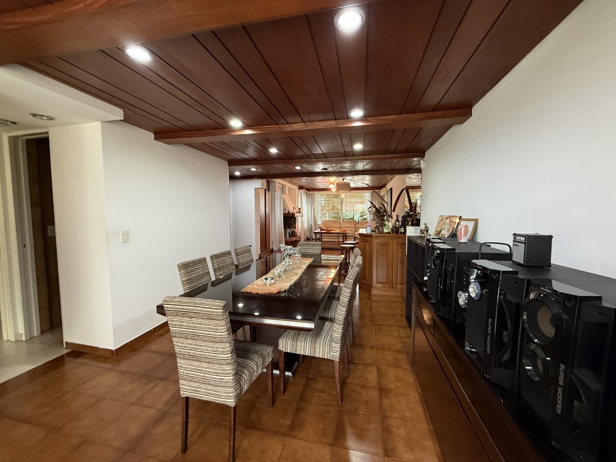 Chalet de categoria en venta - Ramos Mejia