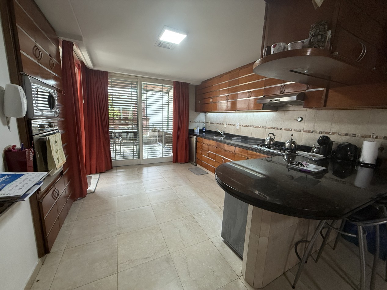 Chalet de categoria en venta - Ramos Mejia