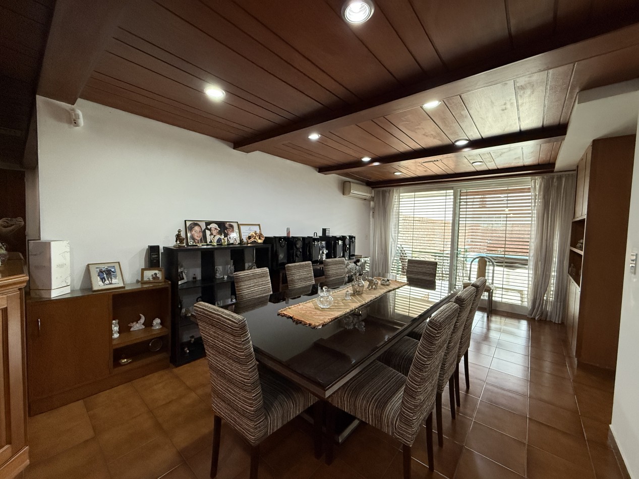 Chalet de categoria en venta - Ramos Mejia