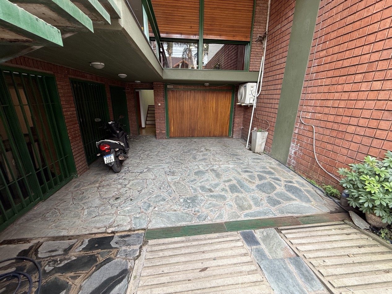 Chalet de categoria en venta - Ramos Mejia