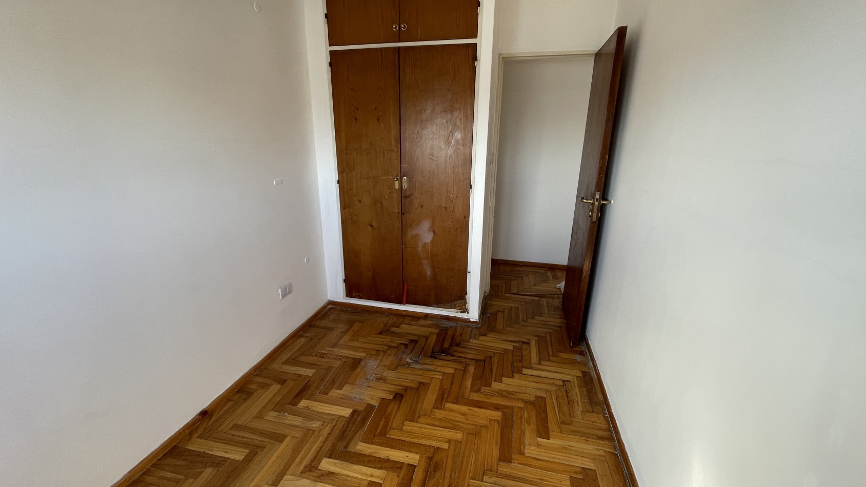 Venta 3 ambientes al frente con balcon 