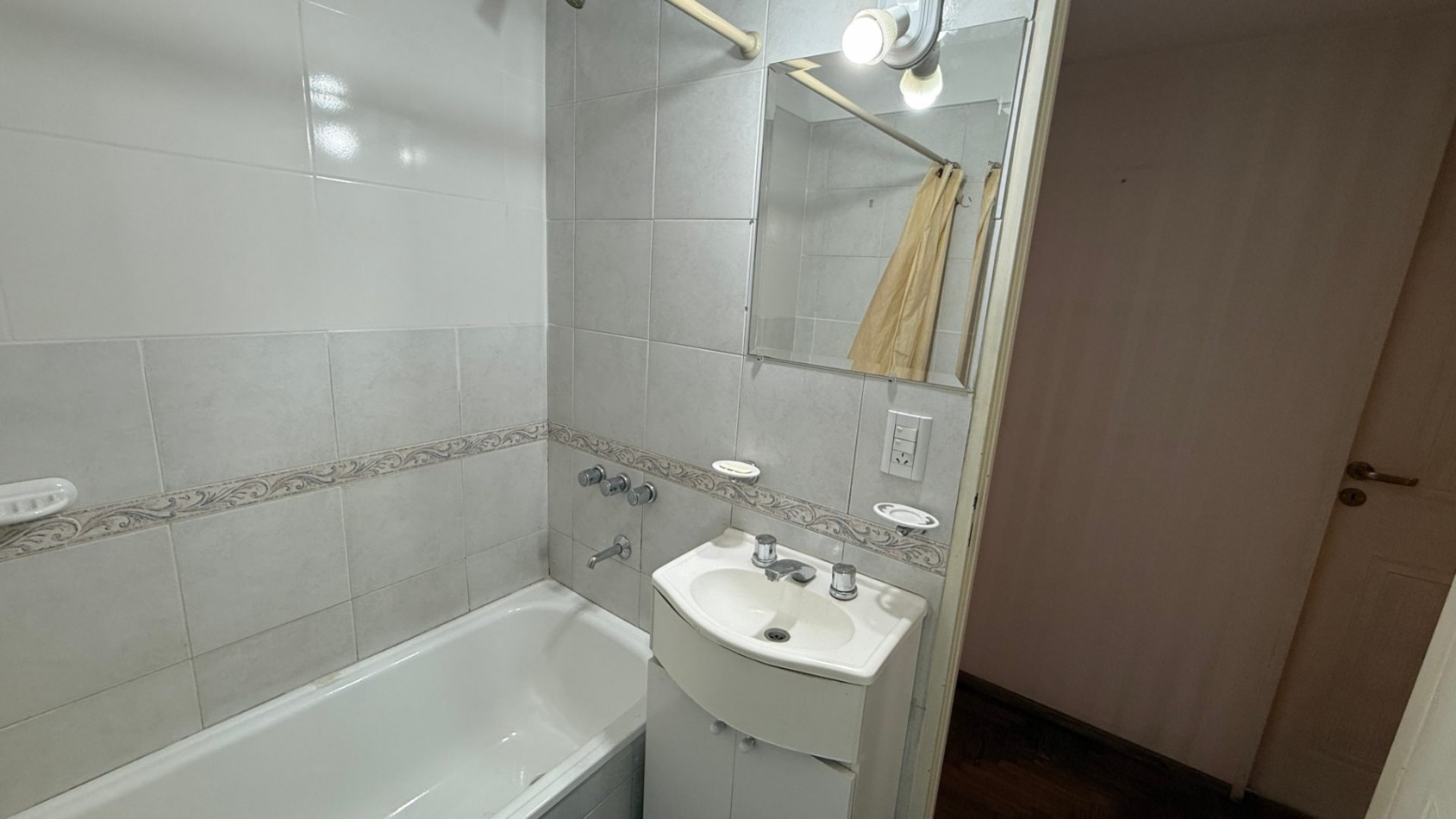 Departamento en venta 4 ambientes con cochera