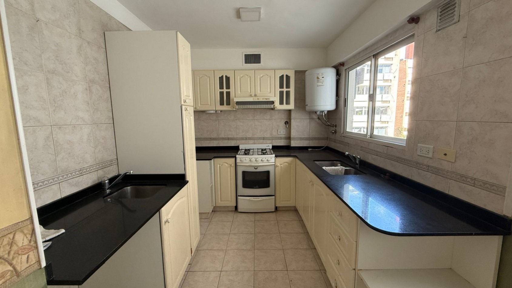 Departamento en venta 4 ambientes con cochera