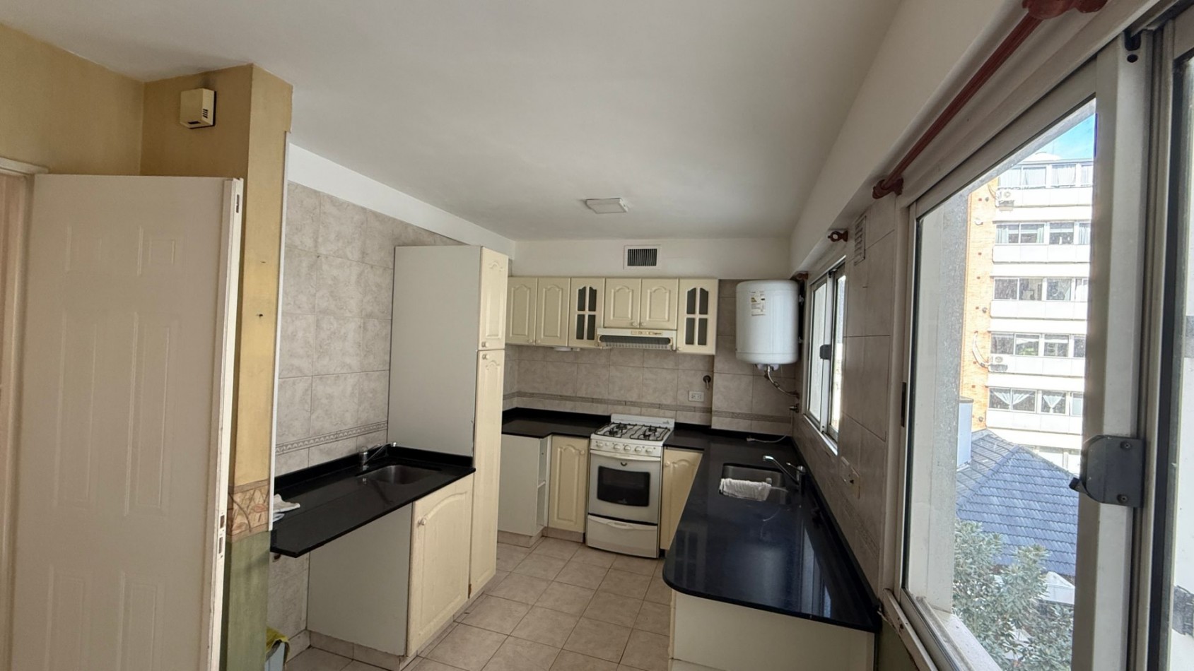 Departamento en venta 4 ambientes con cochera
