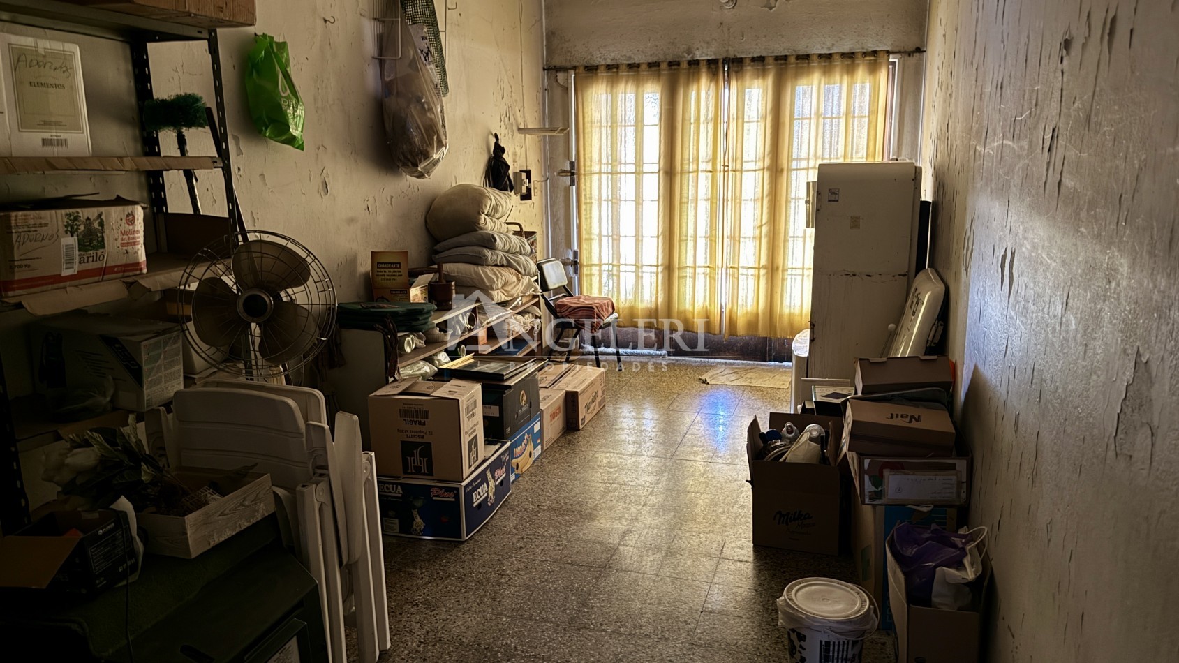 Casa sobre lote 10x46 a media cuadra del colegio Ward