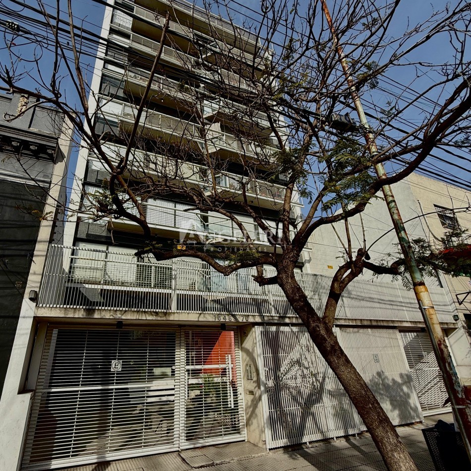 2 ambientes al frente Haedo Centro 