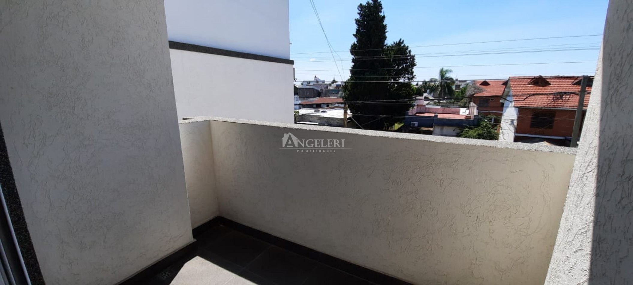 2 ambientes con cochera y terraza propia