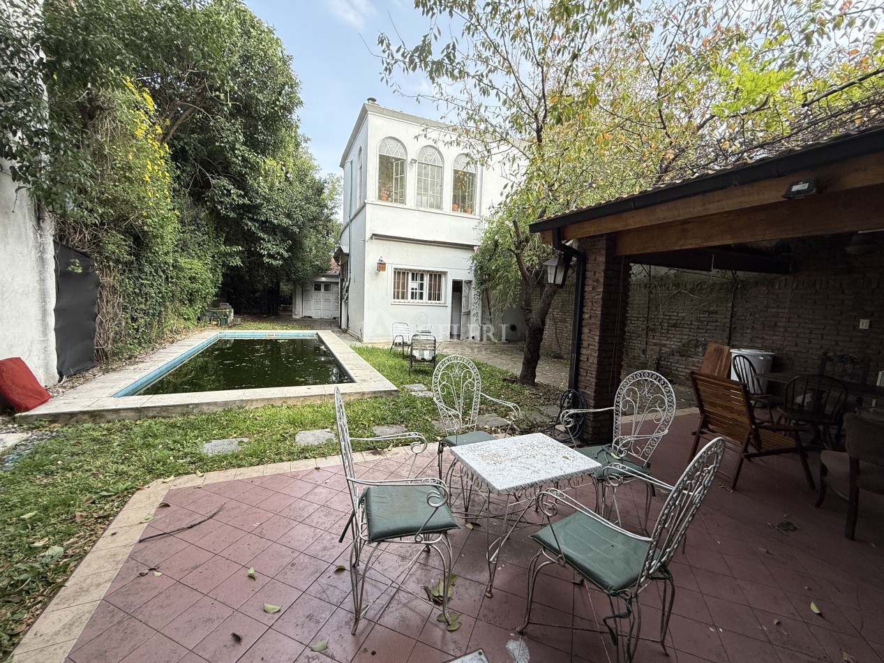 Casa de estilo en Haedo chico