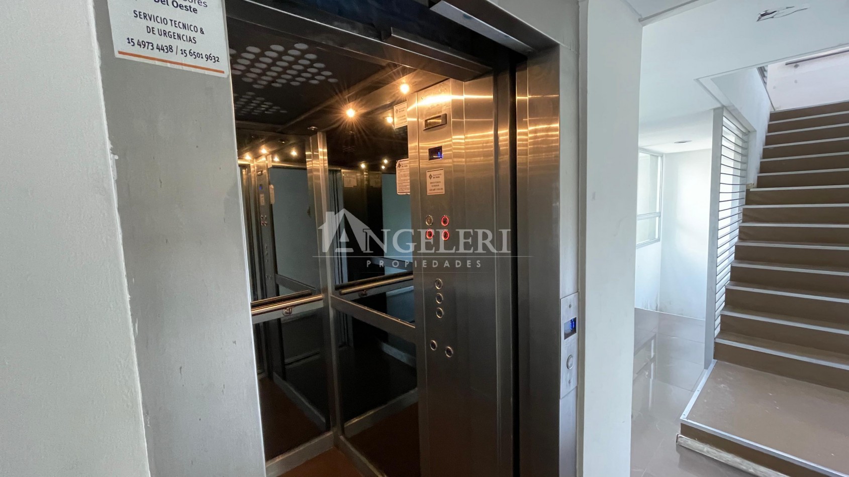 2 Ambientes con Cochera 