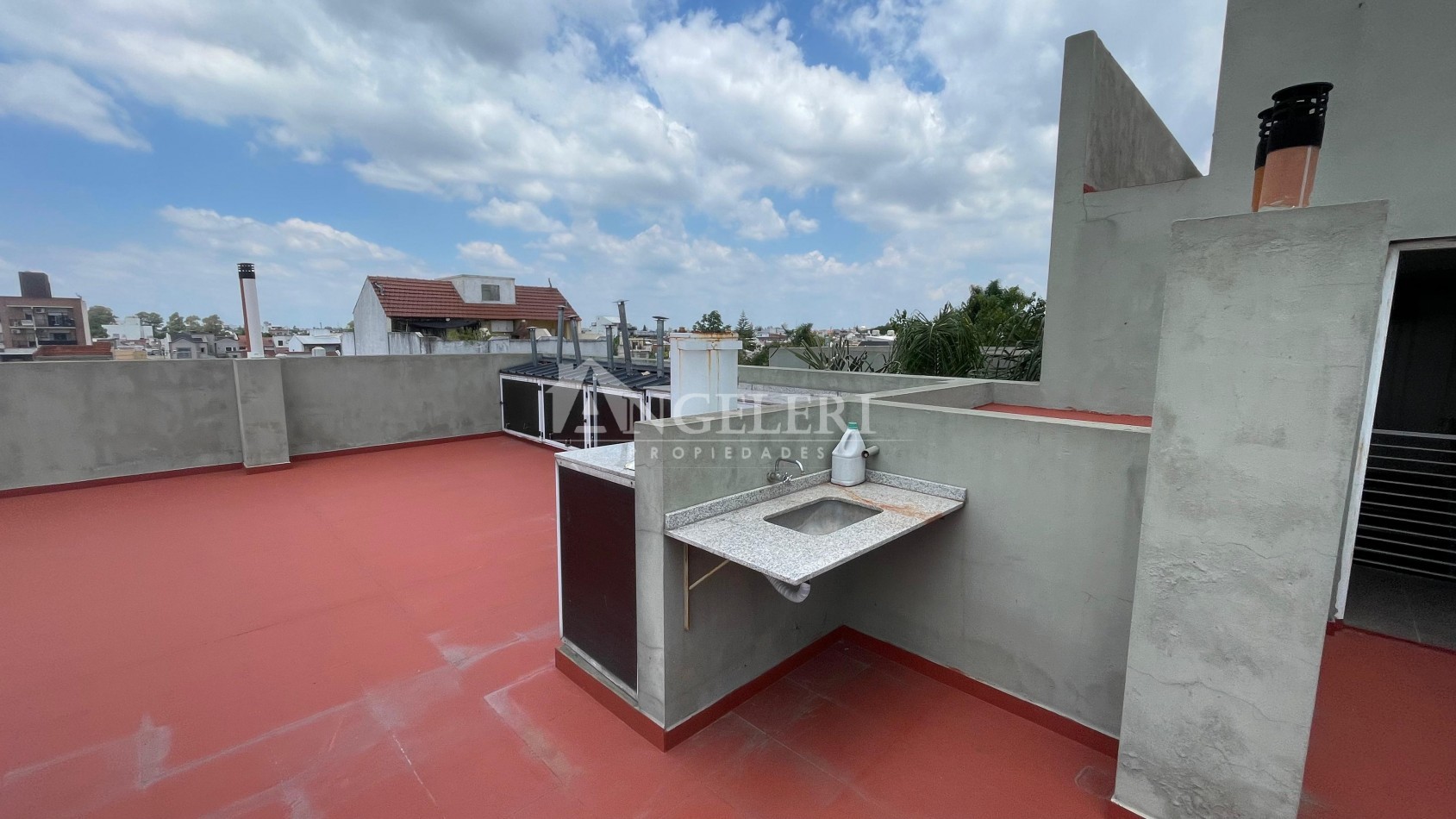 2 Ambientes con Cochera 