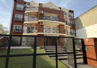 Departamento 2 ambientes impecable al frente con balcon 